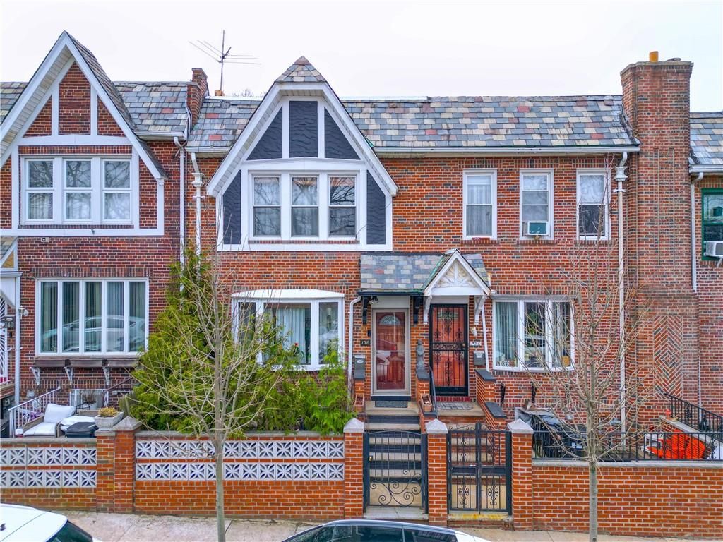 Photo of 138 Wakeman Place, Brooklyn, NY 11220 (MLS # 499641)