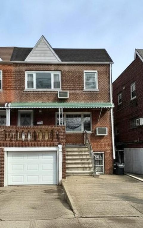 Multifamily For Sale - 1718 Williamsbridge Road<br/> Bronx, NY 10461