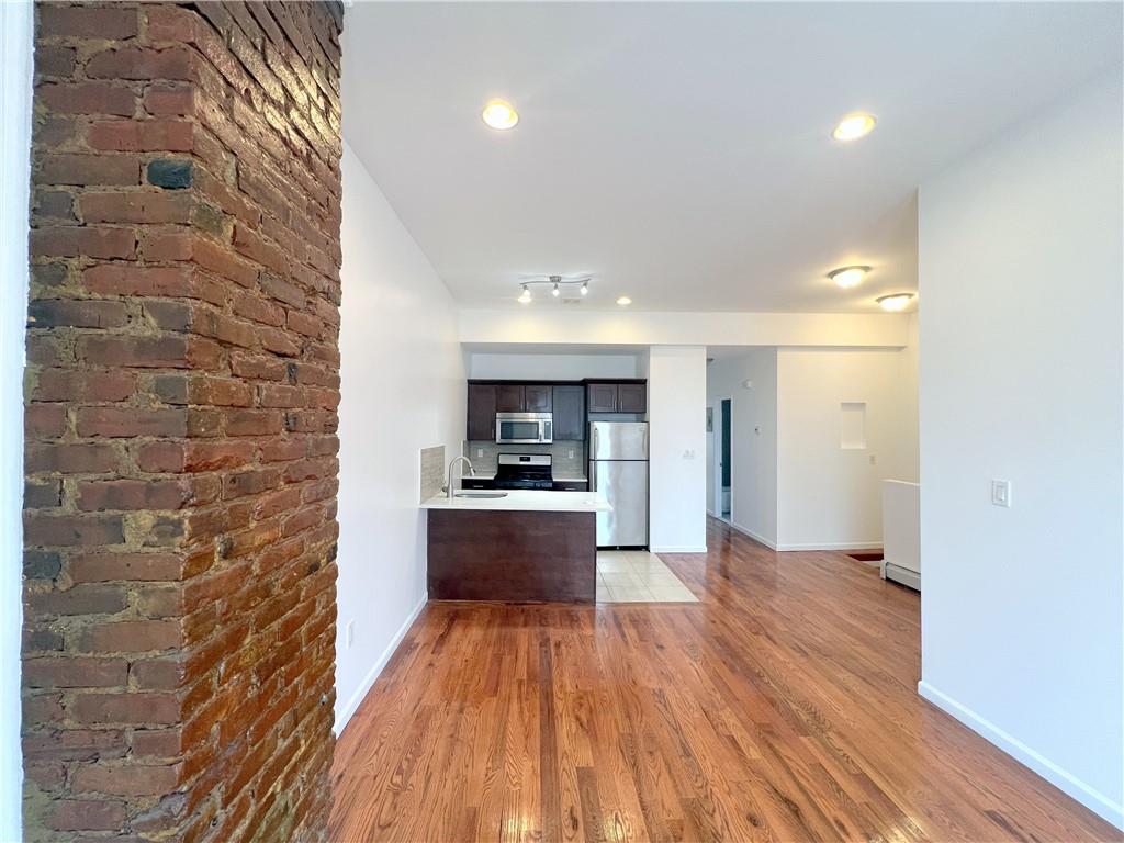75 De Sales Place - Photo 3