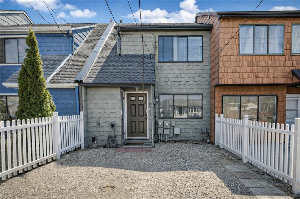 Photo of 182 Arlington Place, Staten Island, NY 10303 (MLS # 499820)