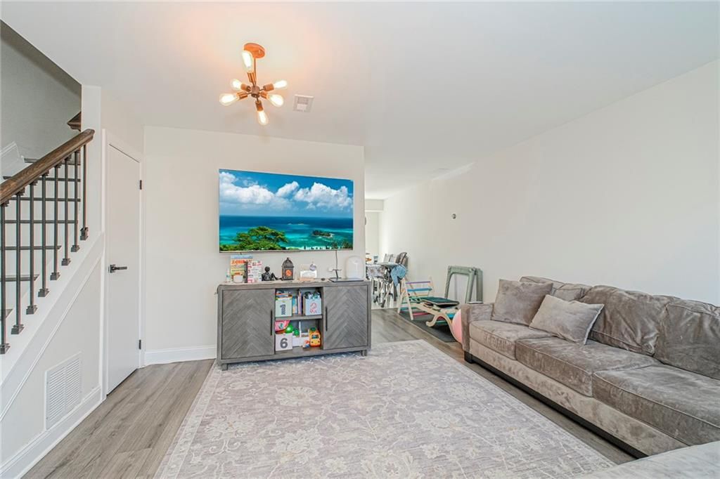 Photo of 182 Arlington Place, Staten Island, NY 10303 (MLS # 499820)