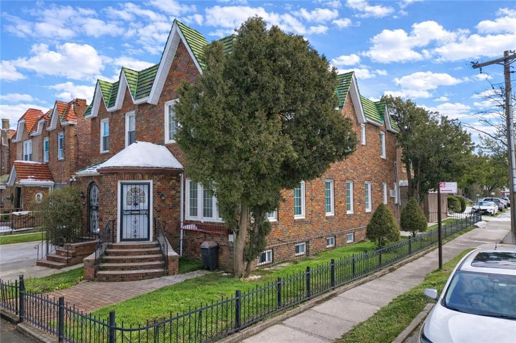 Photo of 4702 Avenue I, Brooklyn, NY 11234 (MLS # 499219)