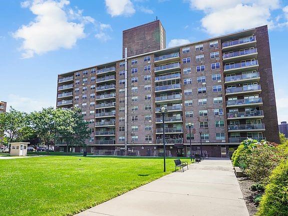 Photo 1 of 13 — 971 Jerome Street 3F, Brooklyn, NY 11207