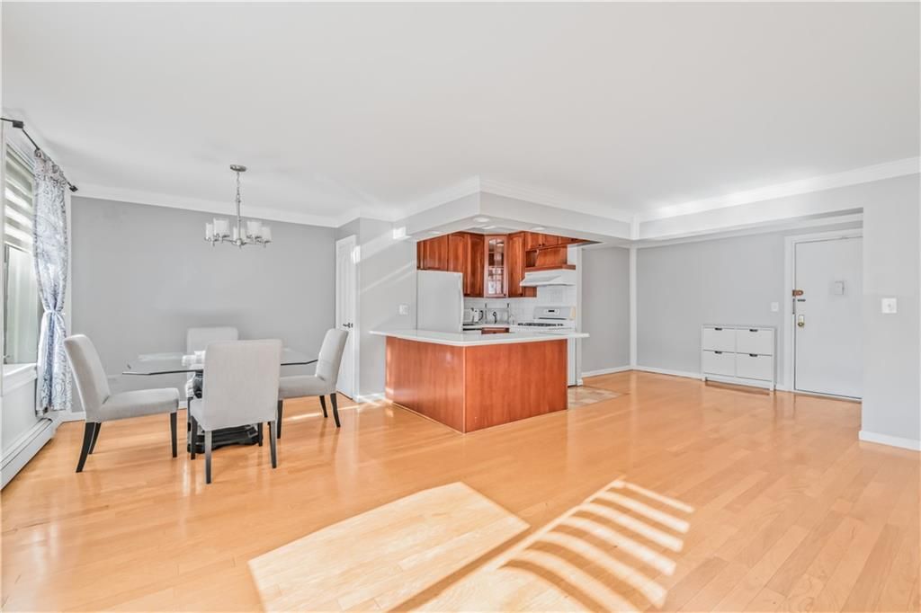 Photo of 830 Howard Avenue #3A, Staten Island, NY 10301 (MLS # 499465)