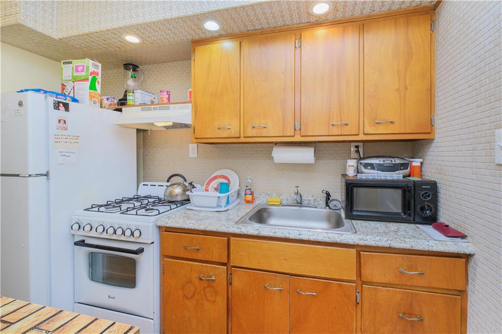 1646 71st Street, Brooklyn, New York image 8
