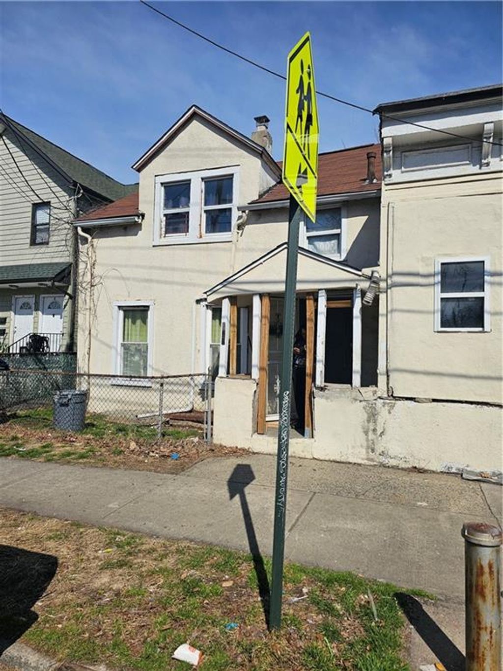 Photo of 721 Henderson Avenue, Staten Island, NY 10310 (MLS # 499929)