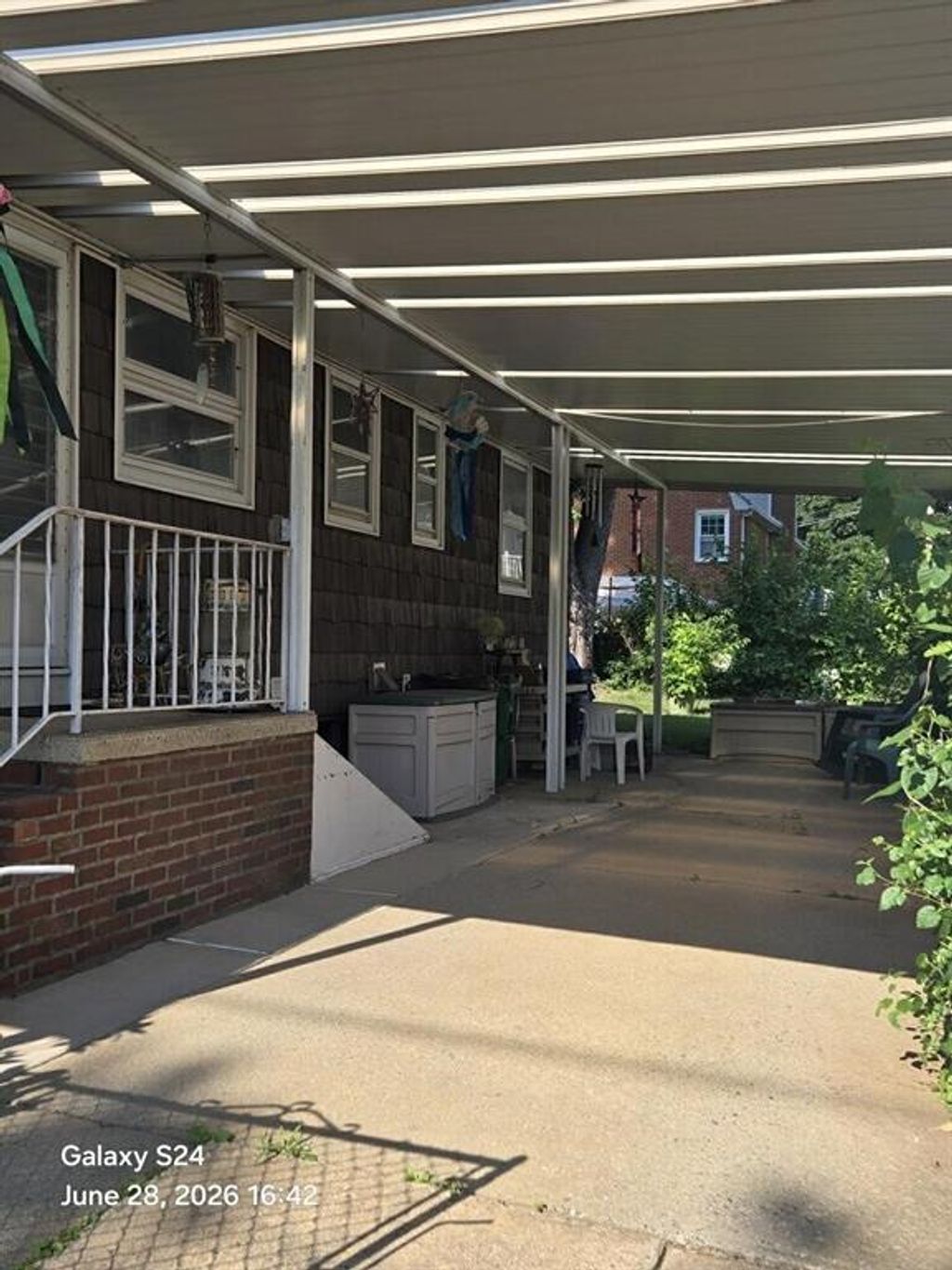Photo of 153 Giffords Lane, Staten Island, NY 10308 (MLS # 502555)