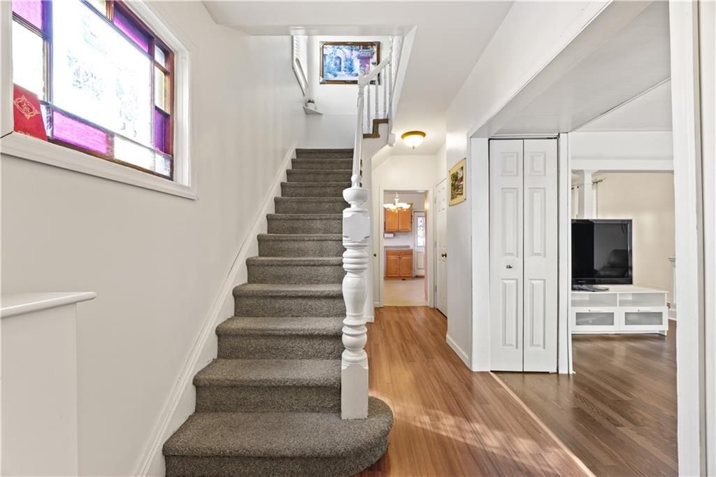 Photo of 39 Reynolds Street, Staten Island, NY 10305 (MLS # 498171)