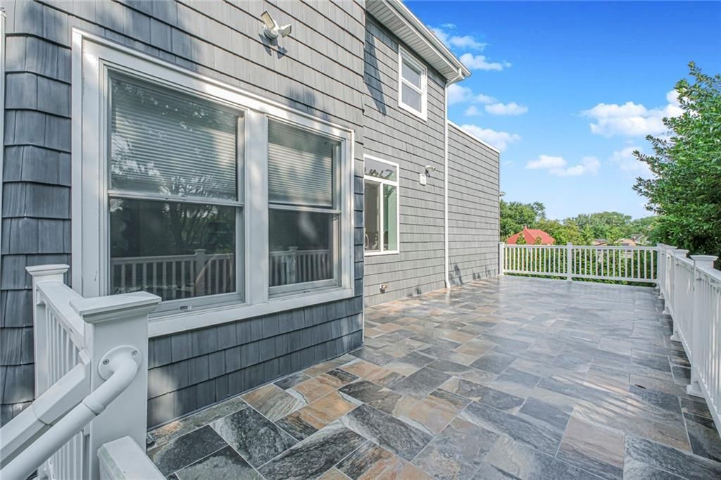 Photo of 5434 Amboy Road, Richmond, NY 10312 (MLS # 497659)