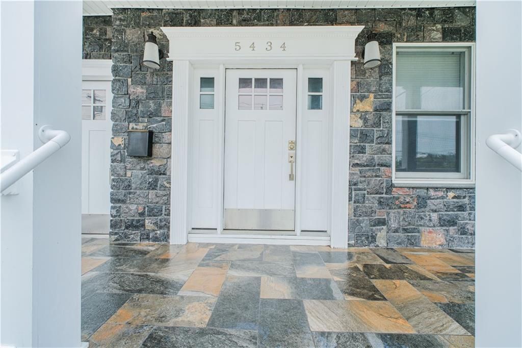 Photo of 5434 Amboy Road, Richmond, NY 10312 (MLS # 497659)