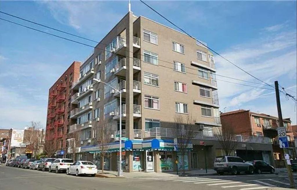 Photo of 8106 Baxter Avenue #2B, Elmhurst, NY 11373 (MLS # 499009)