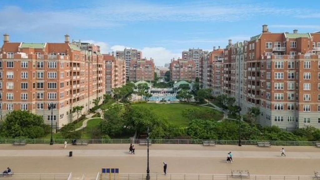 Photo of 155 Oceana Drive #2C, Brooklyn, NY 11235 (MLS # 500739)