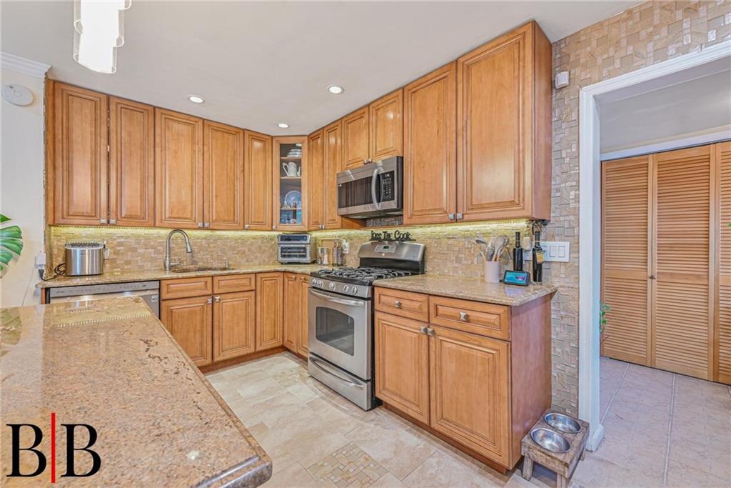5817 Avenue L, Brooklyn, New York image 10