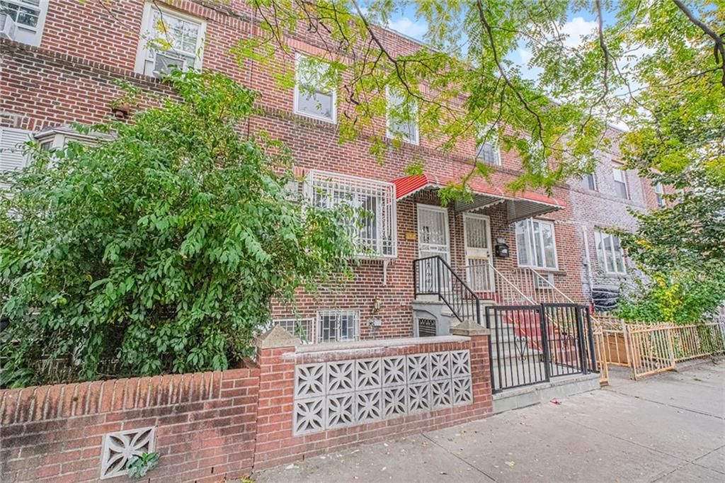 Photo of 582 Bay Ridge Avenue, Brooklyn, NY 11220 (MLS # 497084)