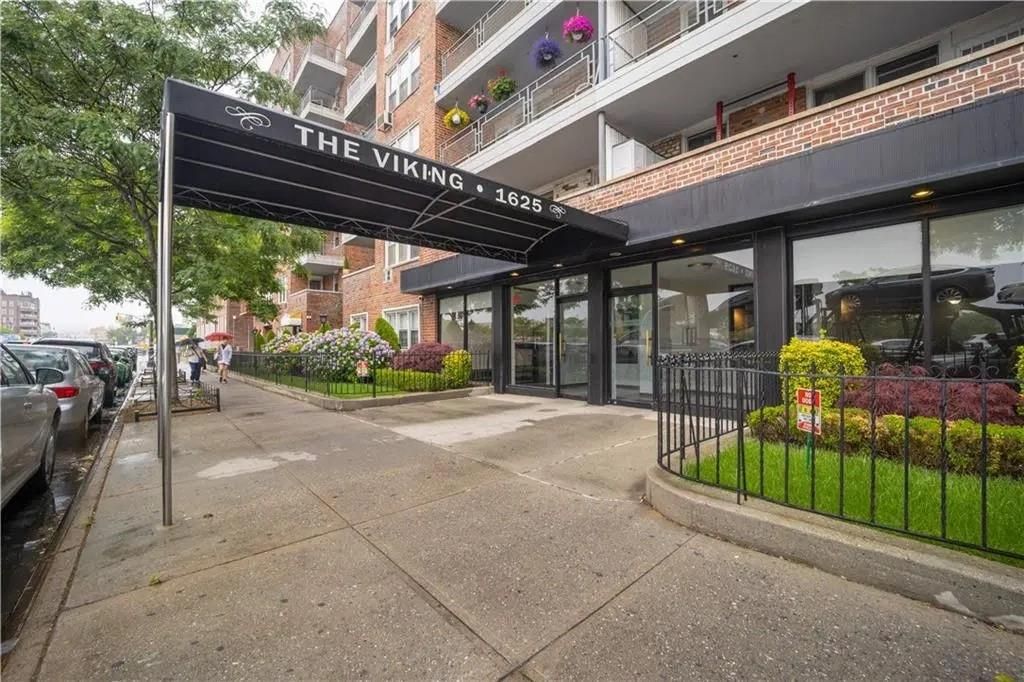 Photo of 1625 Emmons Avenue #2Y, Brooklyn, NY 11235 (MLS # 498020)
