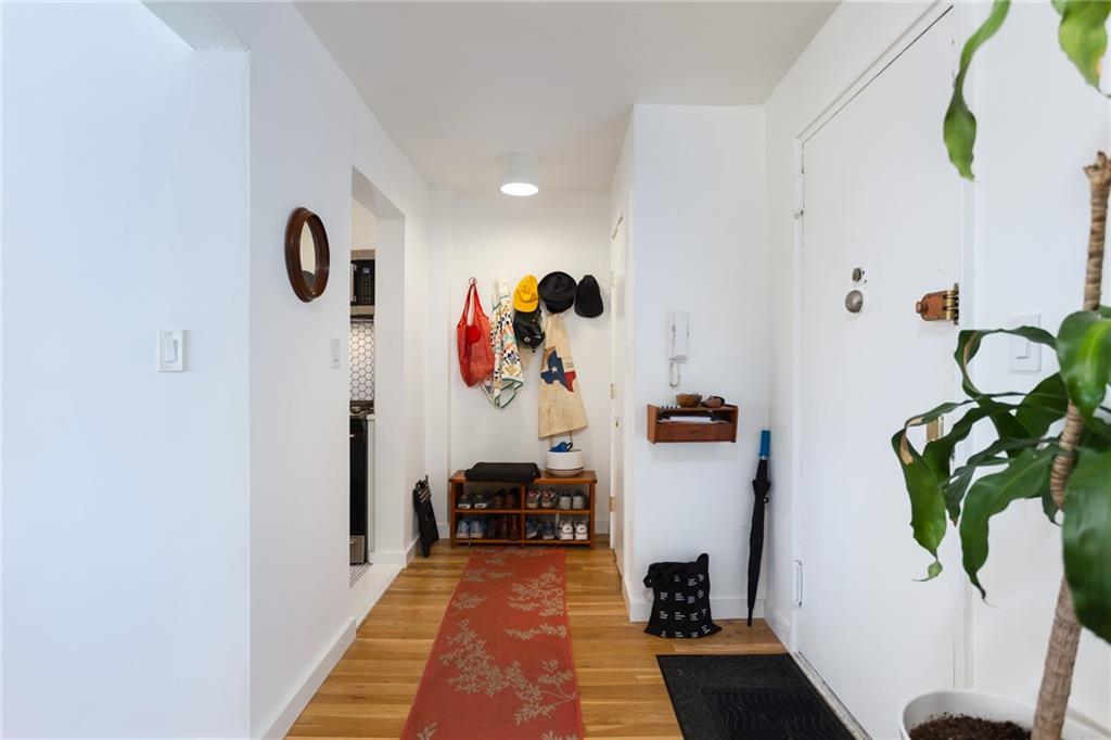 415 Beverley Road #6R, Brooklyn, New York image 4