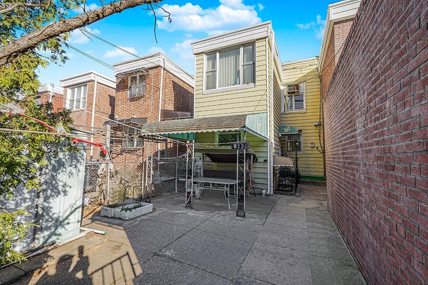 1221 Tabor Court, Brooklyn, New York image 27