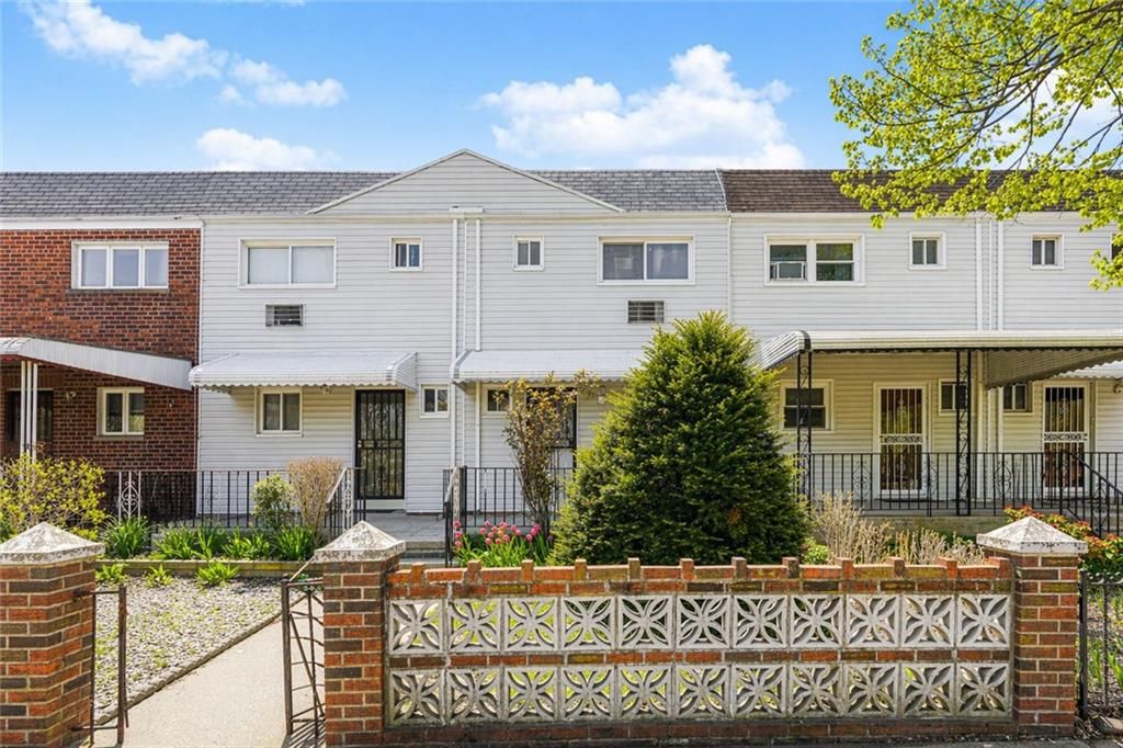 Photo of 2900 Gerritsen Avenue, Brooklyn, NY 11229 (MLS # 500969)