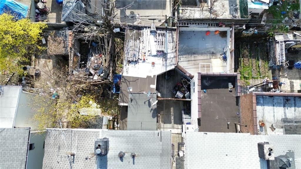 Photo of 3024 Brighton 6th Street, Brooklyn, NY 11235 (MLS # 500620)