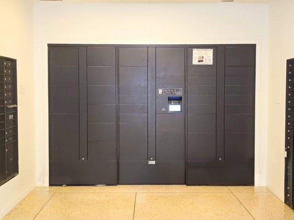 Photo of 142-20 Franklin Avenue #6E, Flushing, NY 11355 (MLS # 498303)