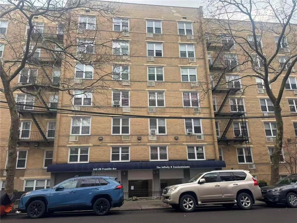 Photo of 142-20 Franklin Avenue #6E, Flushing, NY 11355 (MLS # 498303)