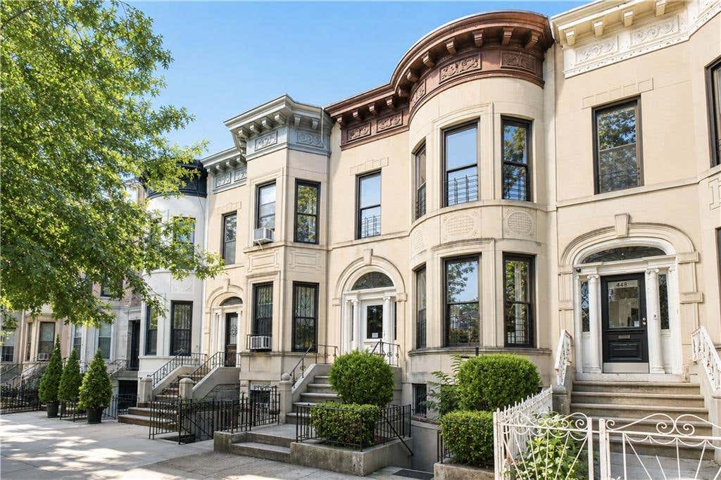 Photo of 450 Bay Ridge Parkway, Brooklyn, NY 11209 (MLS # 503701)