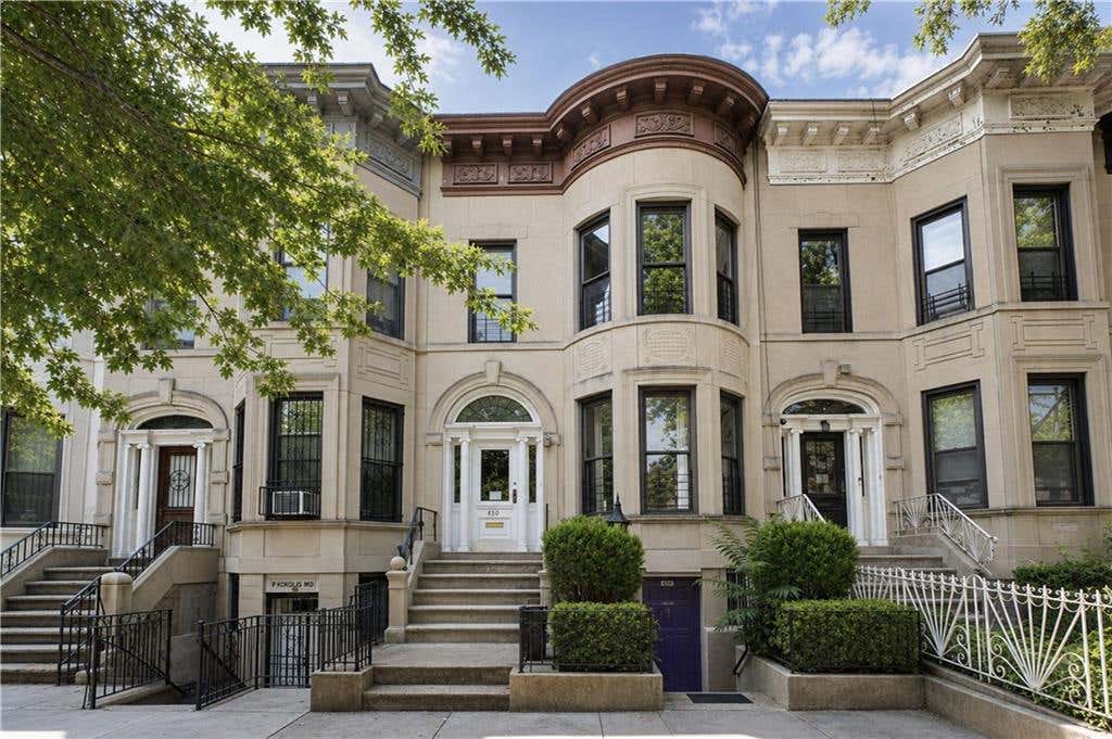 Photo of 450 Bay Ridge Parkway, Brooklyn, NY 11209 (MLS # 503701)