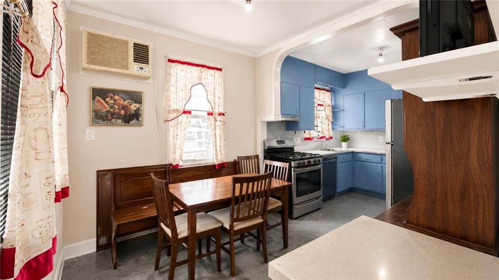 Photo of 1670 Schenectady Avenue, Brooklyn, NY 11234 (MLS # 502248)