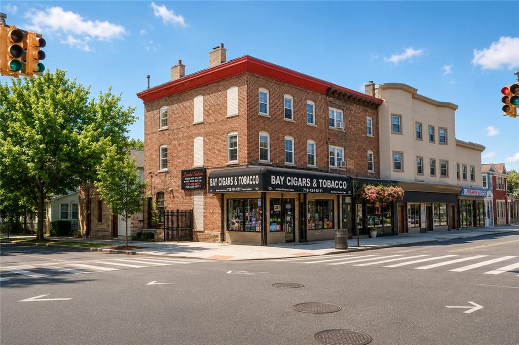 Photo of 1201 Bay Street, Staten Island, NY 10305 (MLS # 501999)