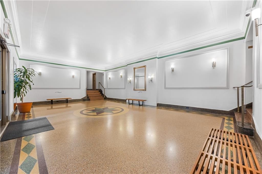 Photo of 280 Ocean Parkway #6C, Brooklyn, NY 11218 (MLS # 495664)