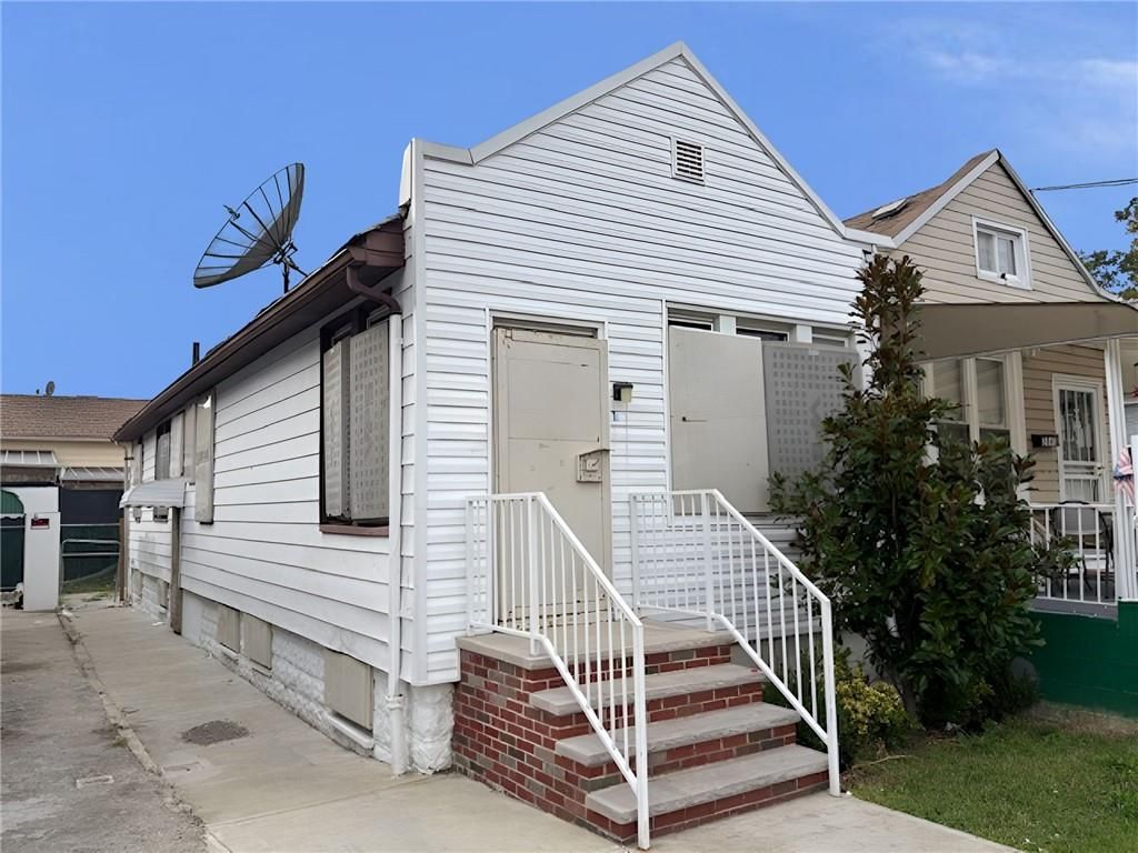 Photo of 2842 Brighton 4th Street, Brooklyn, NY 11235 (MLS # 495942)