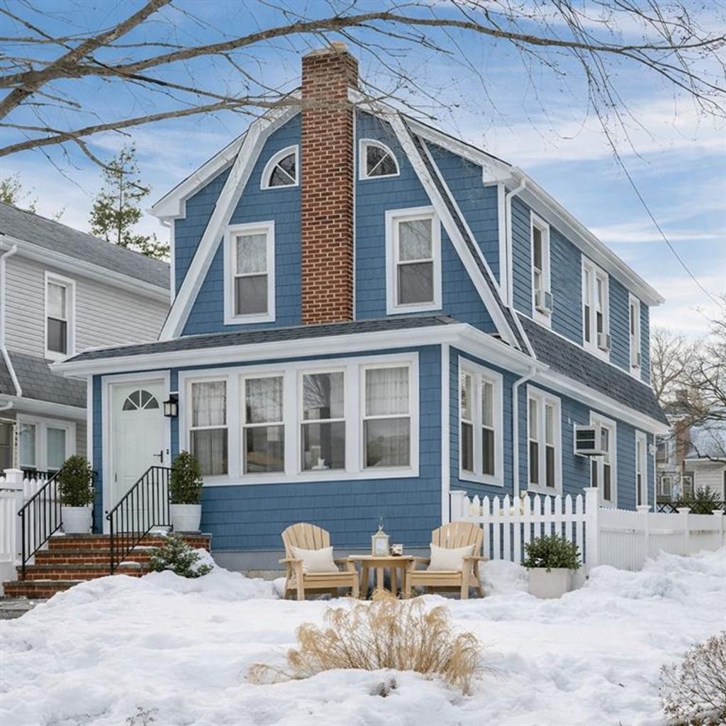 Photo of 32-20 156th Street, Flushing, NY 11354 (MLS # 498798)