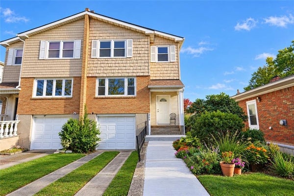 3706 AMBOY RD, STATEN ISLAND, NY 10308 - Image a1fa669f49ff8df65b2d8051c53cfd4c/3593120763