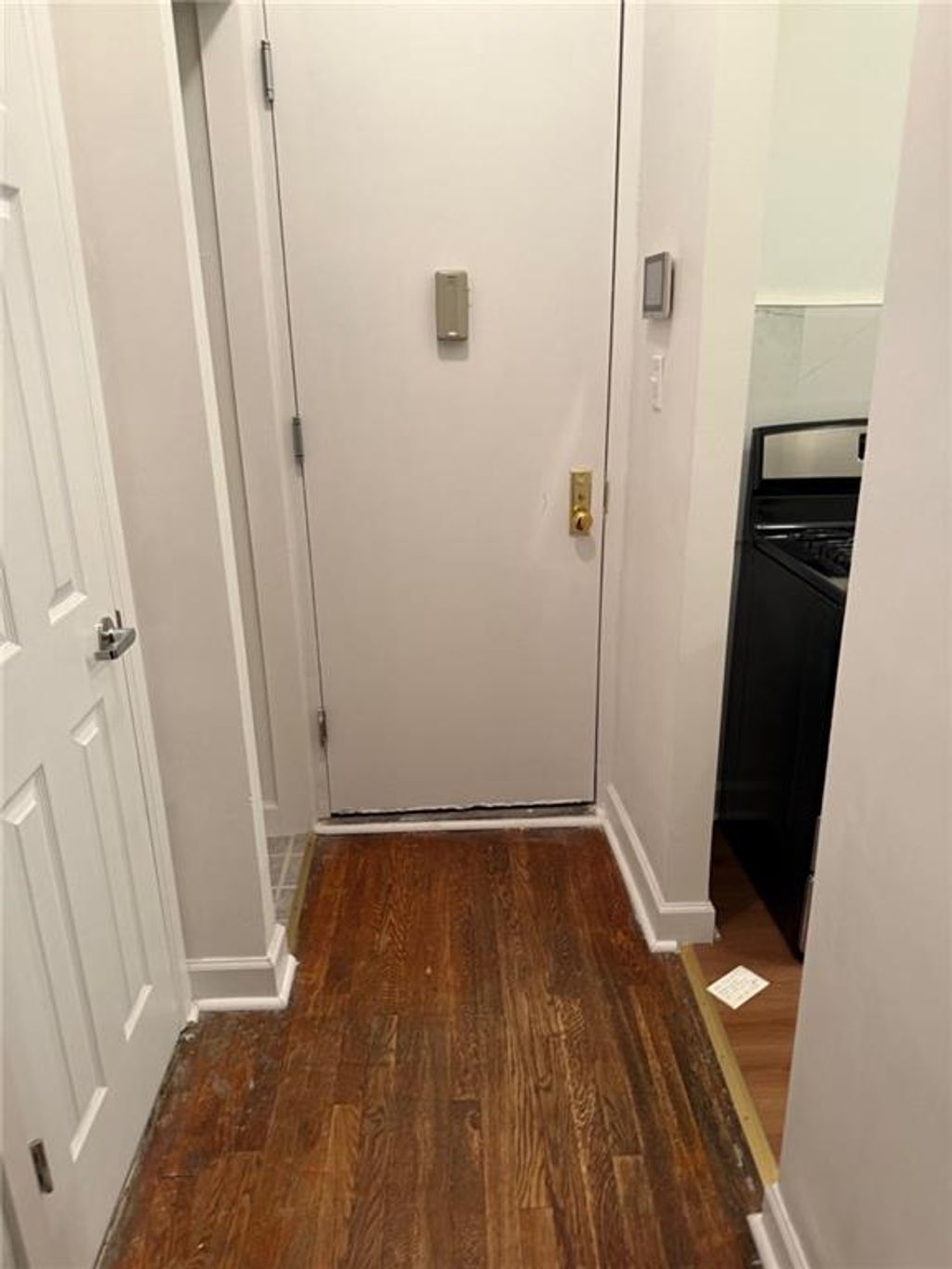 Photo of 313 Brightwater Court #2G, Brooklyn, NY 11235 (MLS # 496721)