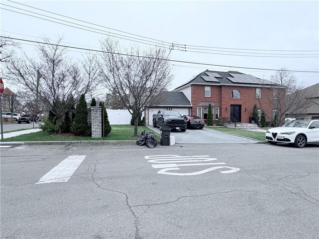 Photo of 45 Poe Street, Brooklyn, NY 10307 (MLS # 499745)