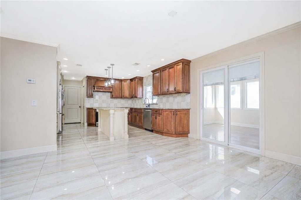 Photo of 45 Poe Street, Staten Island, NY 10307 (MLS # 499745)