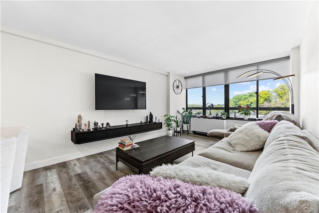 Photo of 755 Narrows Road #1014, Staten Island, NY 10304 (MLS # 501217)