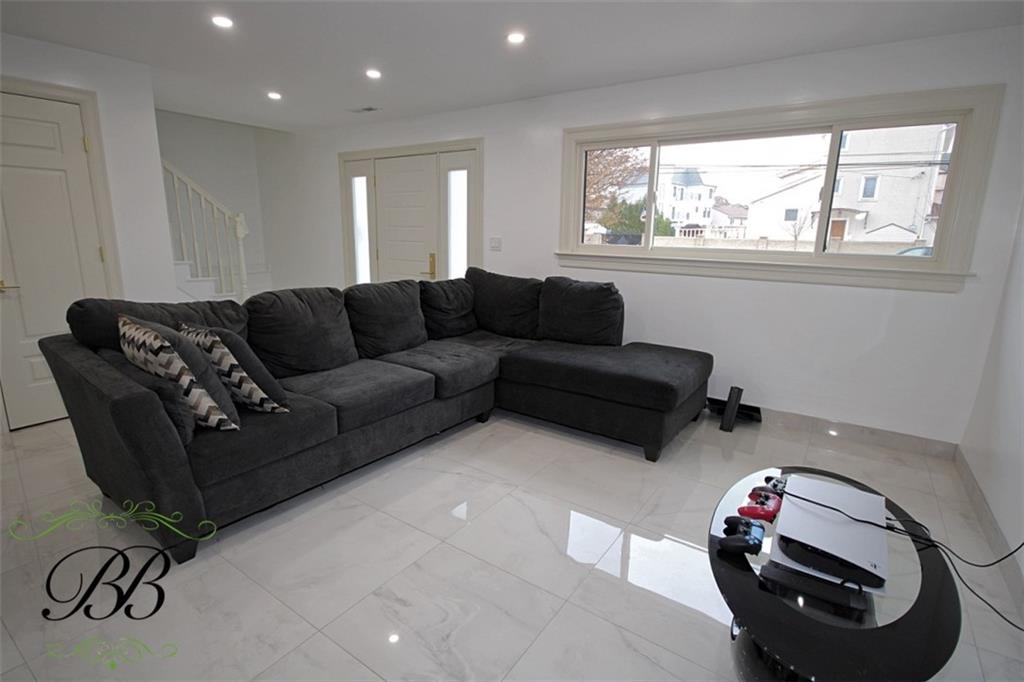 2446 66th Street, Brooklyn, New York image 3