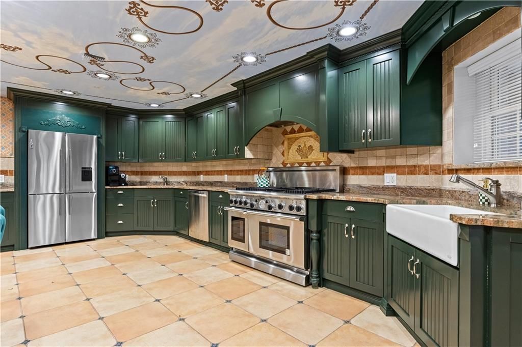 Photo of 120 College Place, Staten Island, NY 10304 (MLS # 501674)