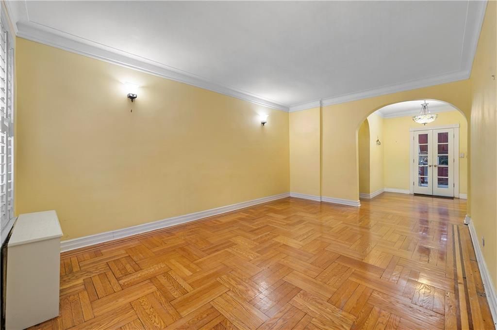 Photo of 8344 Lefferts Boulevard #1F, Kew Gardens, NY 11415 (MLS # 499488)