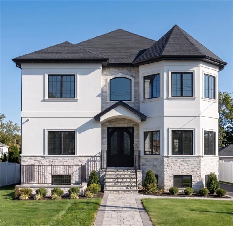 Photo of 218 Graham Avenue, Staten Island, NY 10314 (MLS # 503978)