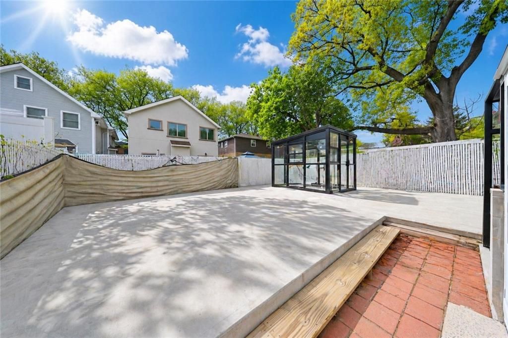 Photo of 270 Greeley Avenue, Staten Island, NY 10306 (MLS # 500998)