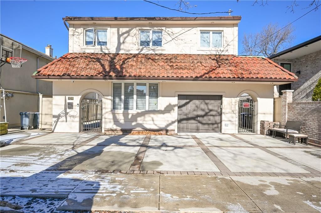 Photo of 320 Whitman Drive, Brooklyn, NY 11234 (MLS # 496959)