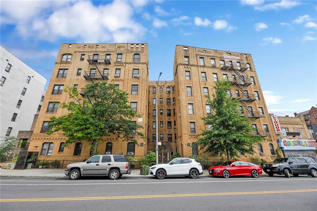 Photo of 897 Empire Boulevard #A6, Brooklyn, NY 11213 (MLS # 502936)