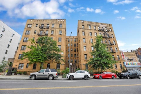 Homes For Sale - 897 Empire Boulevard #A6<br/> Kings County, Brooklyn, NY 11213
