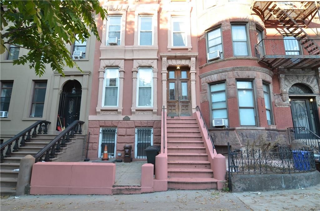 Photo of 819 Union Street, Brooklyn, NY 11215 (MLS # 496667)