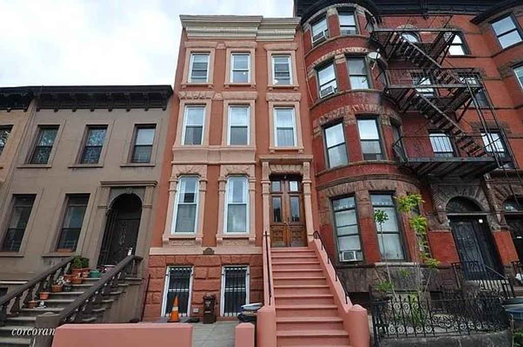 Photo of 819 Union Street, Brooklyn, NY 11215 (MLS # 496667)