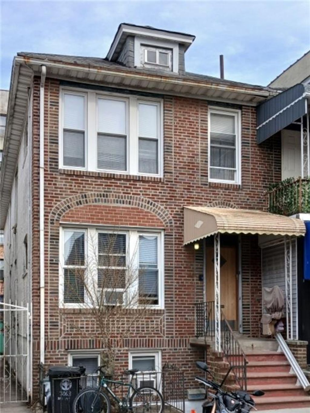 Photo of 3063 Brighton 14th Street, Brooklyn, NY 11235 (MLS # 500673)