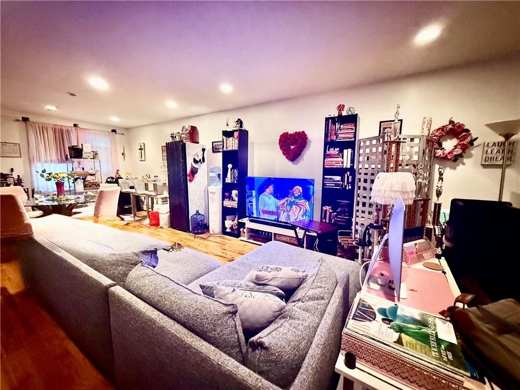 Photo of 2074 Turnbull Avenue, Bronx, NY 10473 (MLS # 499542)