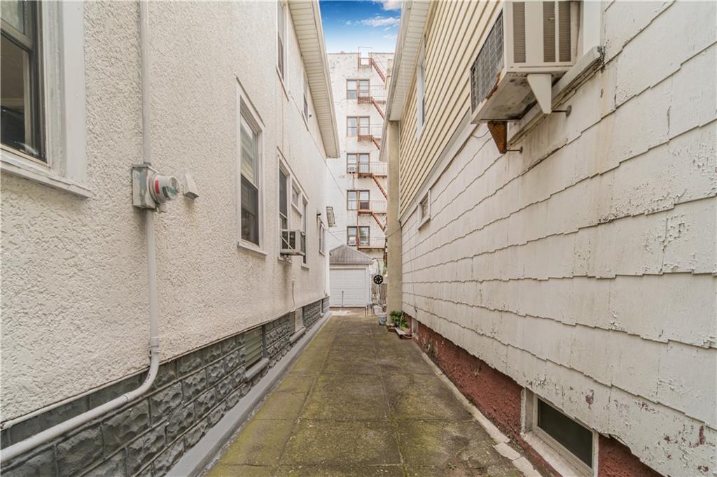 1642 22nd Street, Brooklyn, New York image 16
